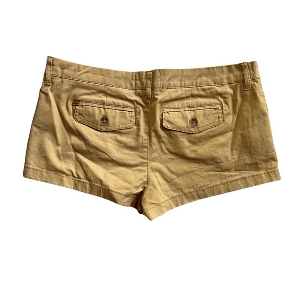 BDG Margot Khaki Shorts - Picture 7 of 9
